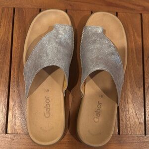 GABOR Distressed Silver Leather Loop Toe Slide Sandals 41